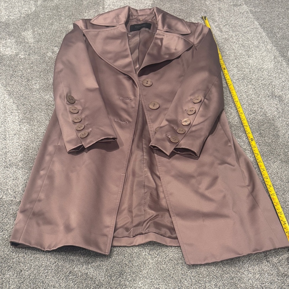 Tahari Women's Rose Trench Coat size XS. Never worn.